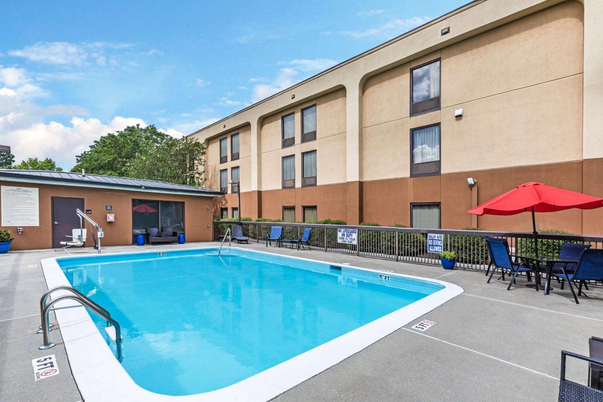 Hampton Inn Ейкен Екстер'єр фото