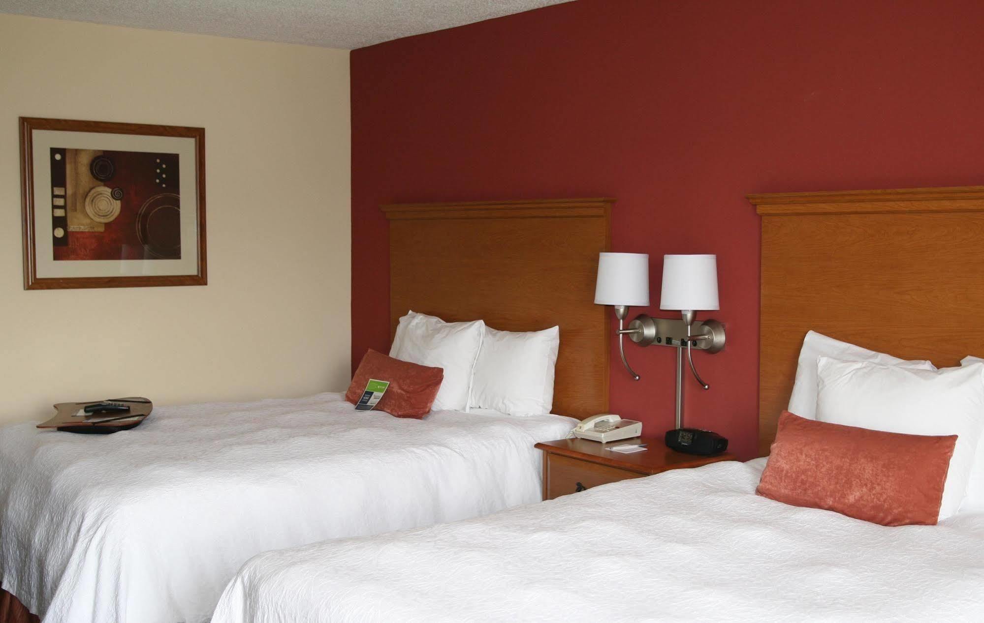 Hampton Inn Ейкен Номер фото